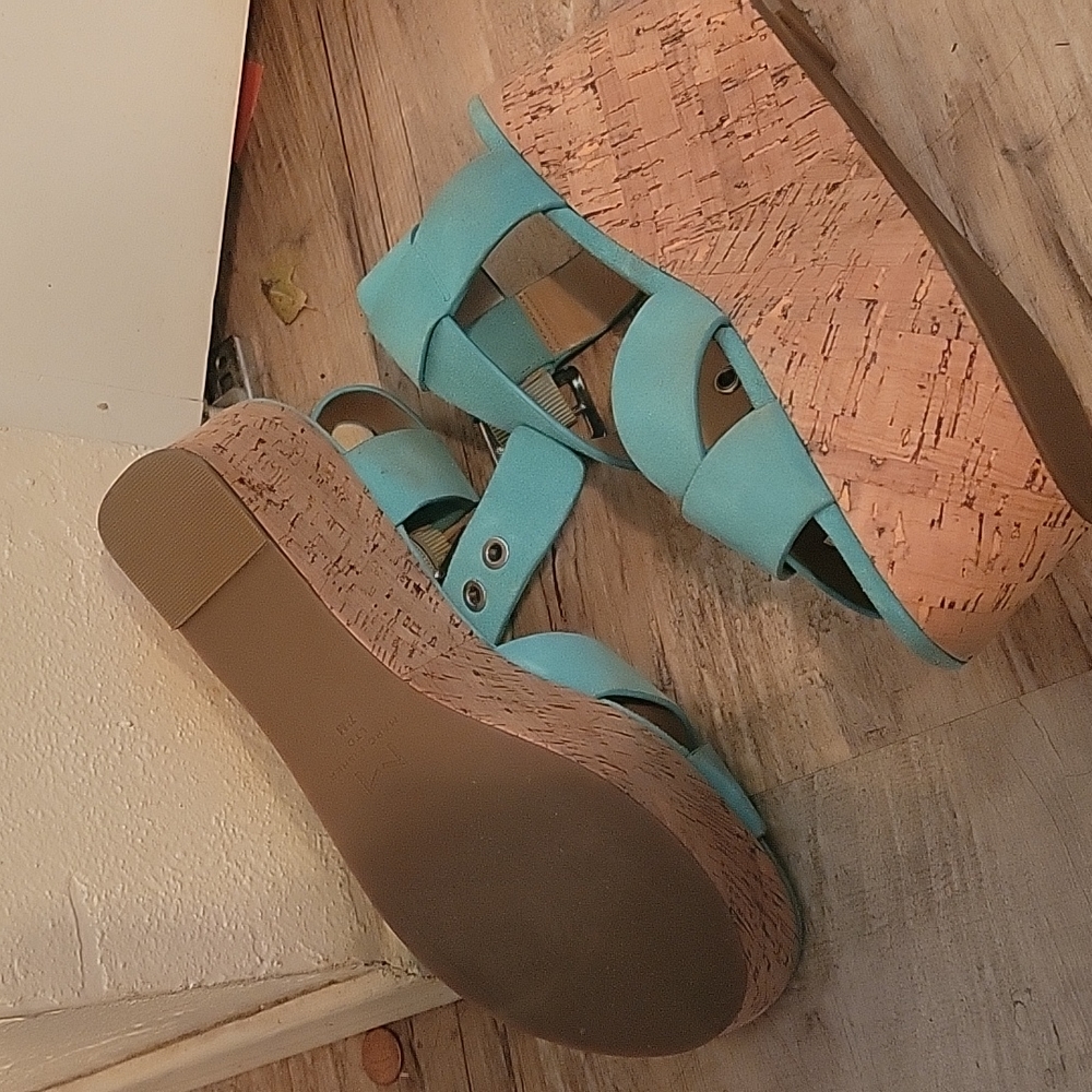 Wedges - Picture 2 of 2